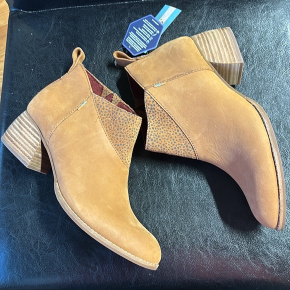 NWT’s, TOMS Leilani, Ankle Boots, Nubuck and cheetah print size 7.5 - Picture 2 of 10